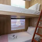 Hotel de capsule Loc Hospitality Urban Den *