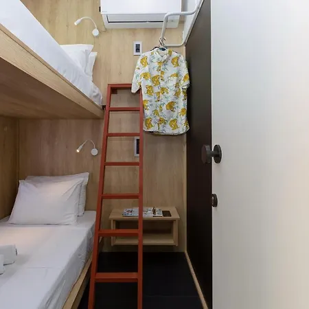 Loc Hospitality Urban Den Hotel cápsula Corfu (city)