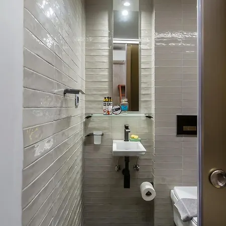 Loc Hospitality Urban Den * Corfu (city)