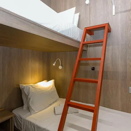 Loc Hospitality Urban Den コルフ島