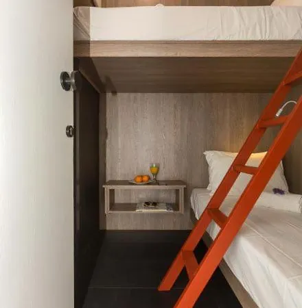 Loc Hospitality Urban Den *