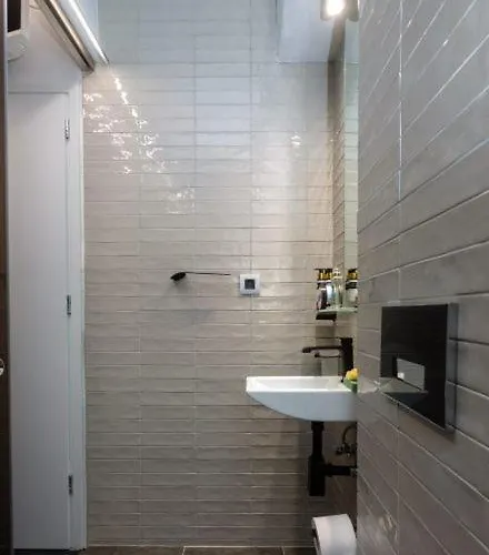 Capsulehotel Loc Hospitality Urban Den Corfu (city)