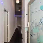 Loc Hospitality Urban Den Kapselhotel