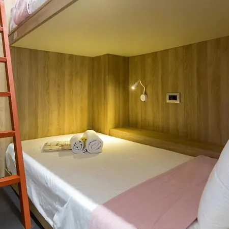 Kapslový hotel Loc Hospitality Urban Den