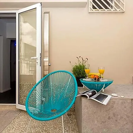 Loc Hospitality Urban Den Ξενοδοχείο με κάψουλες *