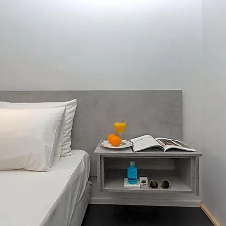 Loc Hospitality Urban Den Ξενοδοχείο με κάψουλες *