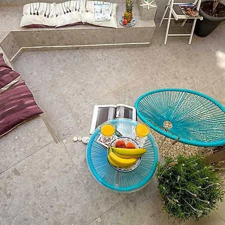 Loc Hospitality Urban Den Hotel de capsule