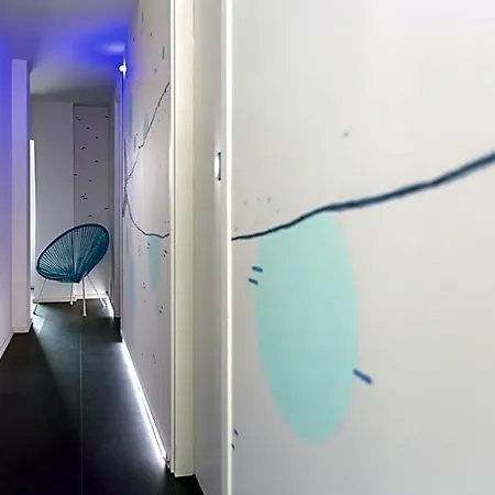 Hotel de capsule Loc Hospitality Urban Den