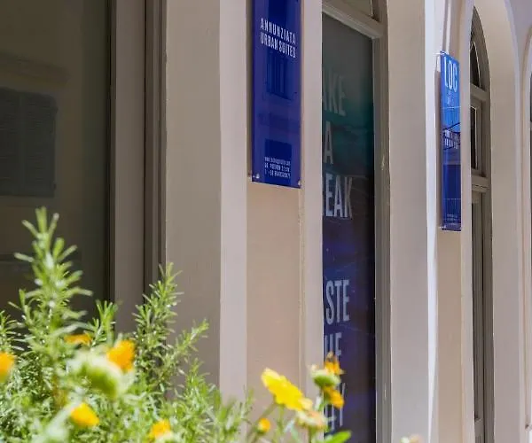 Loc Hospitality Urban Den Ξενοδοχείο με κάψουλες *